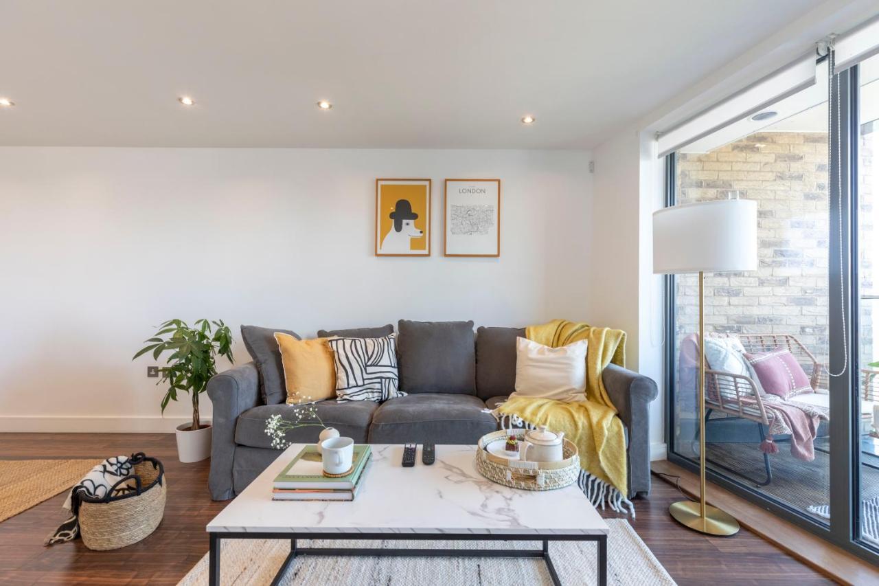 Modern Luxe Apt Just 10 Mins From Tower Bridge! Easy Access To Tube And Bus London Luaran gambar