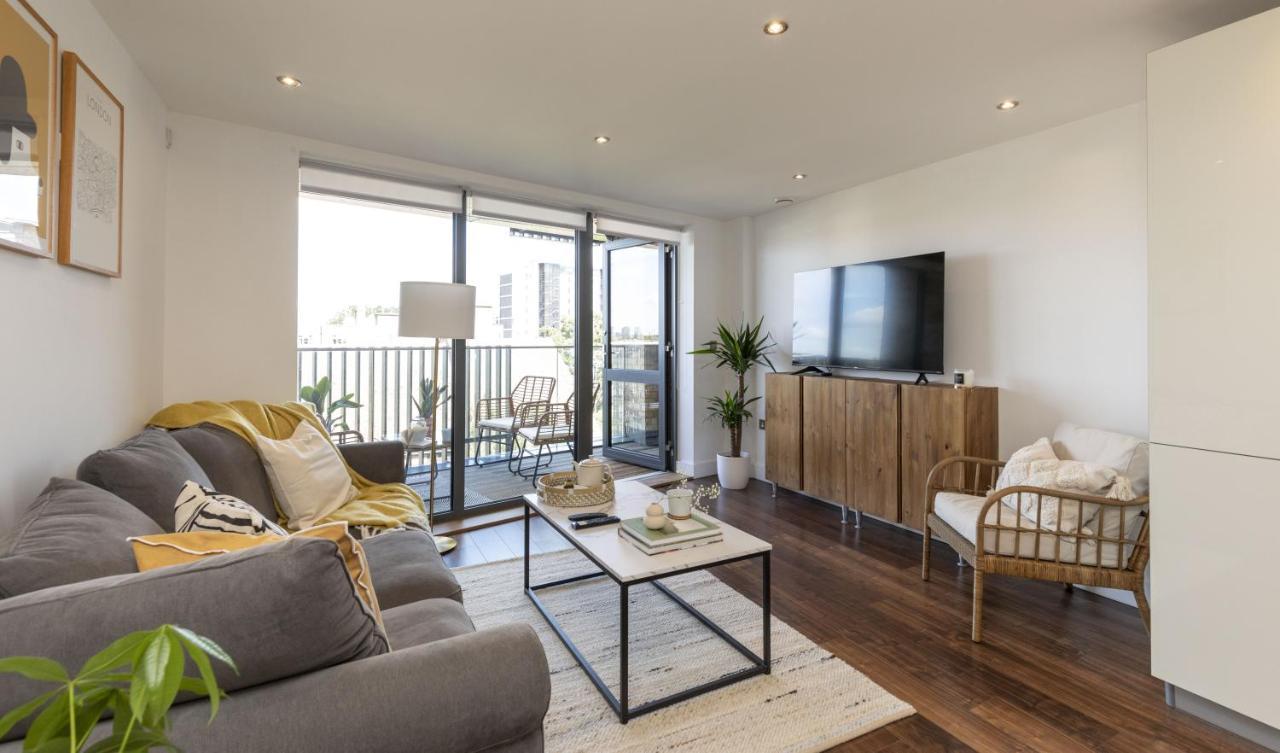 Modern Luxe Apt Just 10 Mins From Tower Bridge! Easy Access To Tube And Bus London Luaran gambar