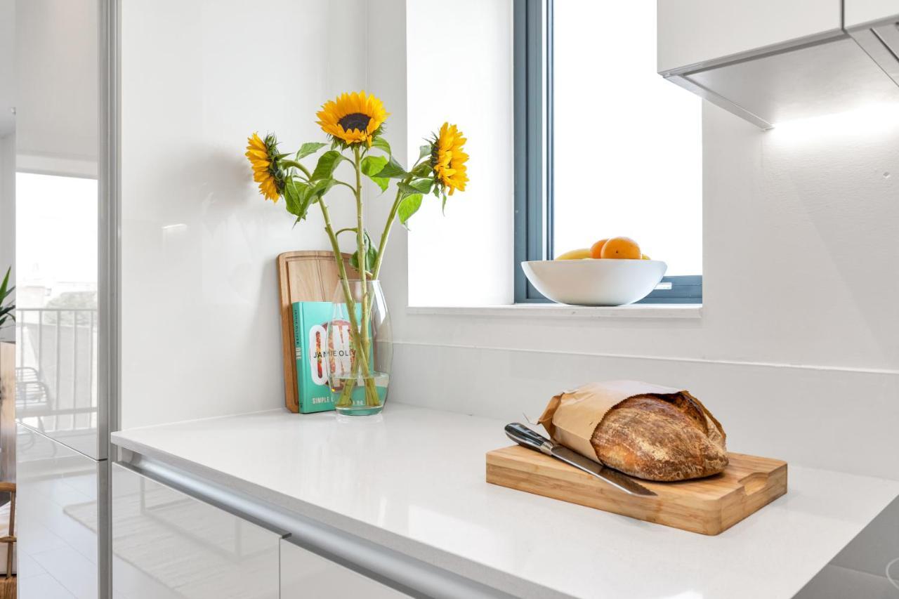 Modern Luxe Apt Just 10 Mins From Tower Bridge! Easy Access To Tube And Bus London Luaran gambar