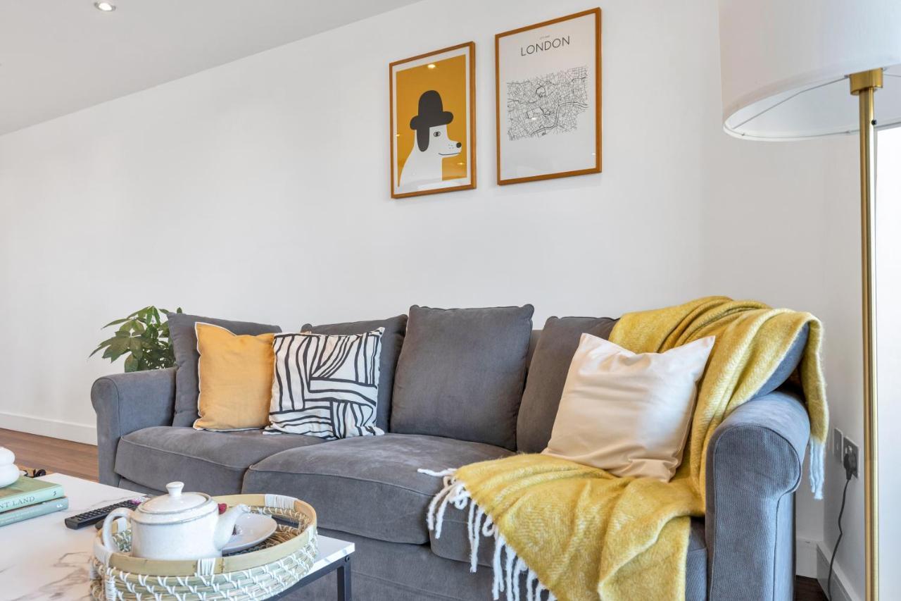 Modern Luxe Apt Just 10 Mins From Tower Bridge! Easy Access To Tube And Bus London Luaran gambar